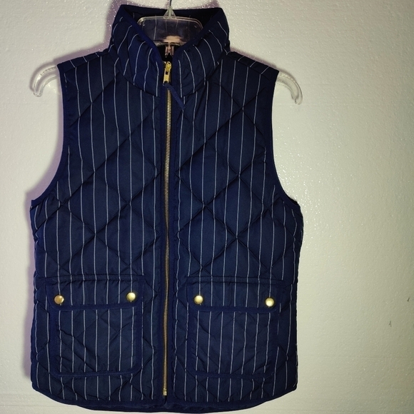 J Crew Excursion Puffer Quilted Strippied Vest.Down feather filling.Size XS NWOT - Picture 3 of 10